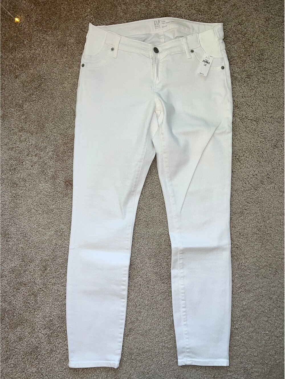 NWT Gap white maternity jeans 10/30L true skinny